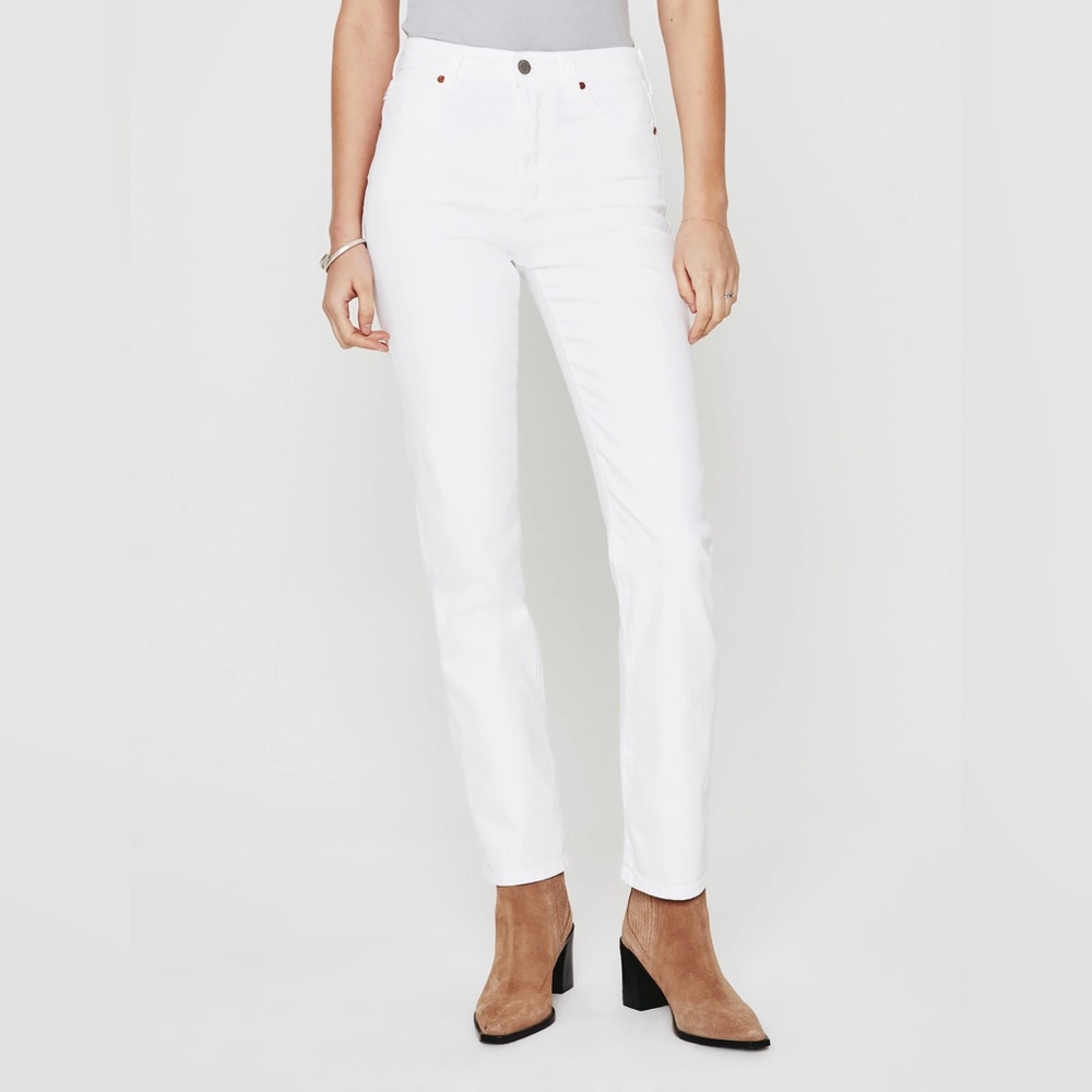 NWOT AG Alexxis High Rise VINTAGE STRAIGHT White Denim Jeans Sz 32R